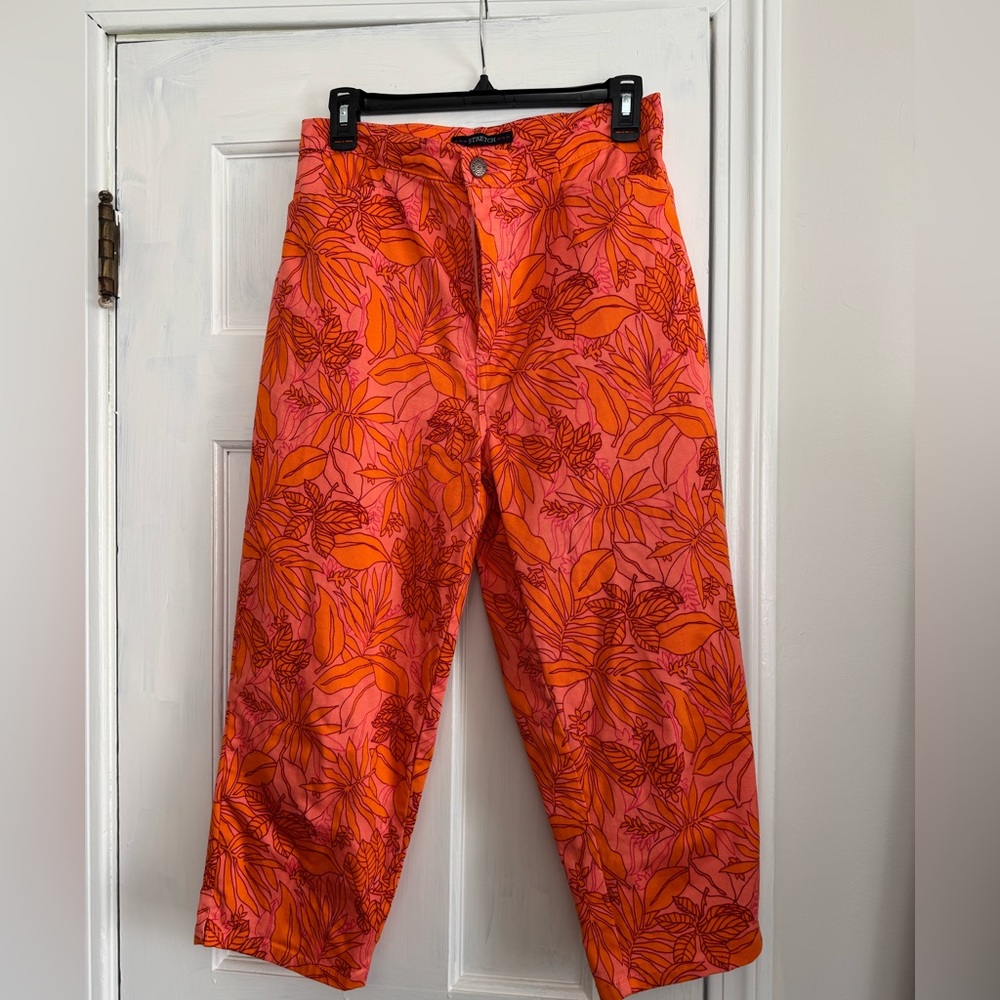 Bill Blass Floral Pink and Orange Capris